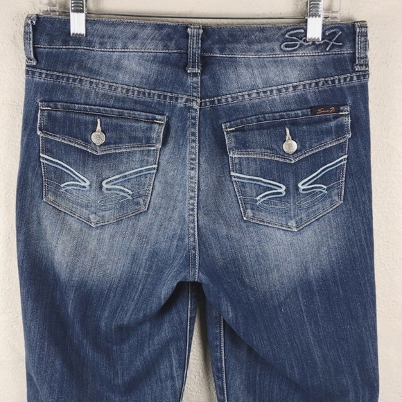 Seven7 Blue Medium Wash Whiskering Five Pocket Mid Rise Bermuda Jean Shorts - Picture 8 of 13